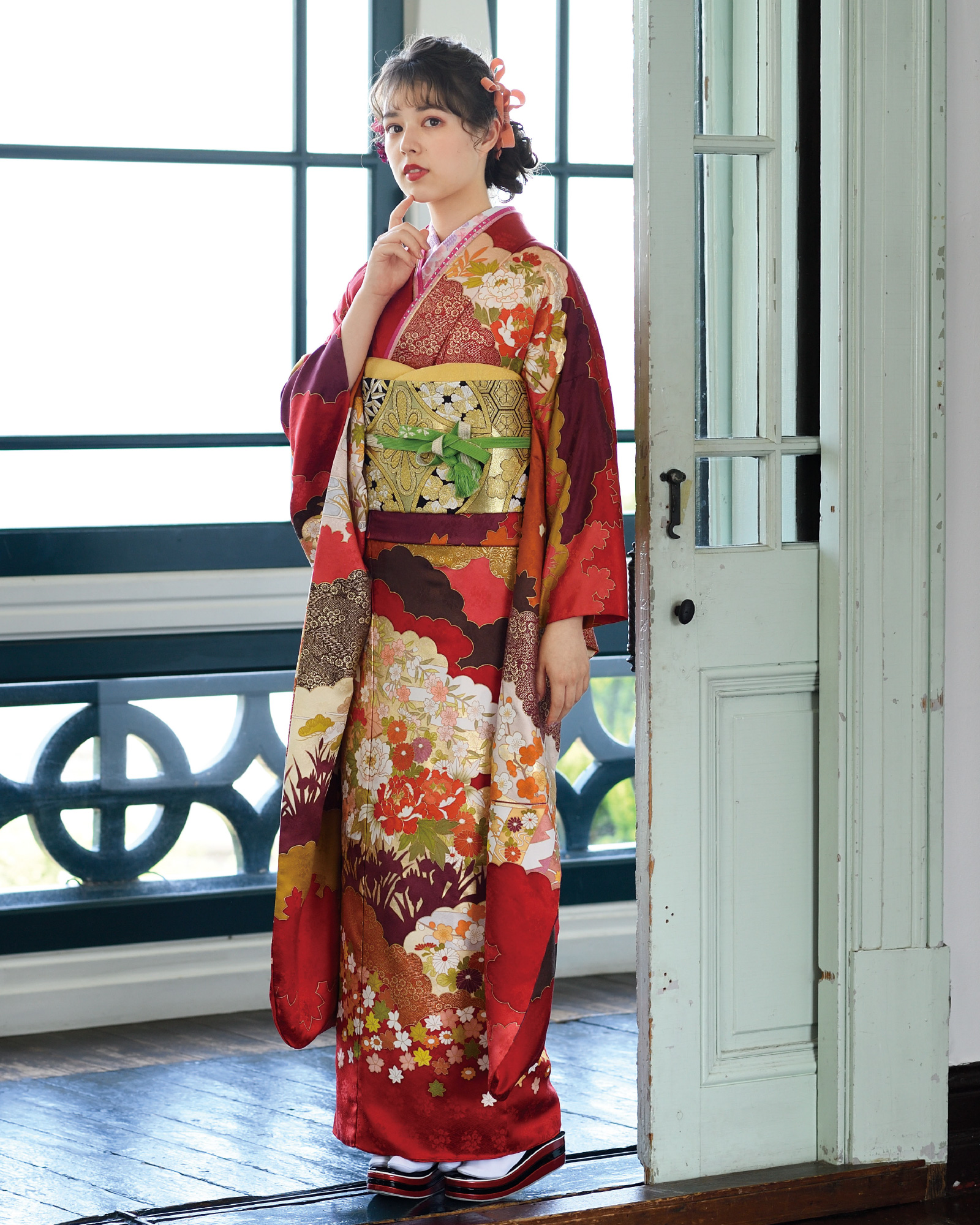 ロイヤル作家 藤井寛作 手描き京友禅振袖 『王朝花宮』