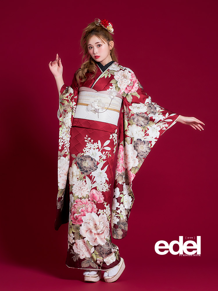 edel ゆうちゃみさん着用の、艶やかな深紅と豪華牡丹で魅せる大人可愛い振袖。